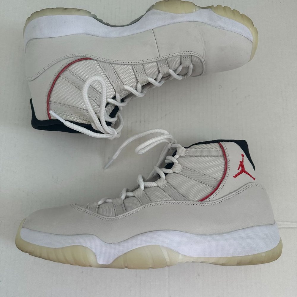 Jordan 11 Retro Platinum Tint